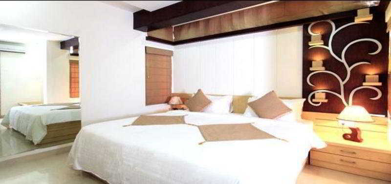 The Nines Business Hotel Bangalore Esterno foto